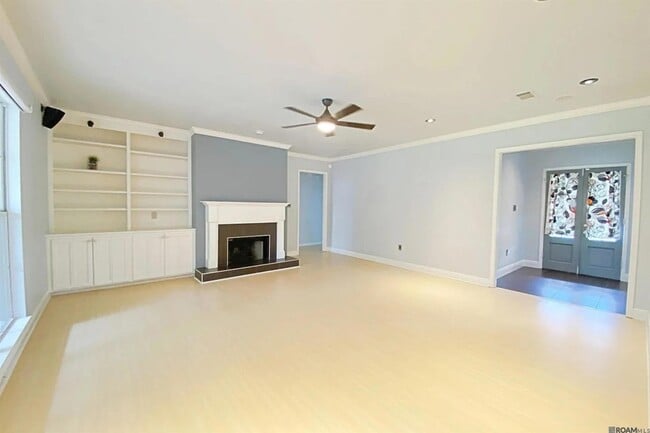 Building Photo - 5131 Landing Ct