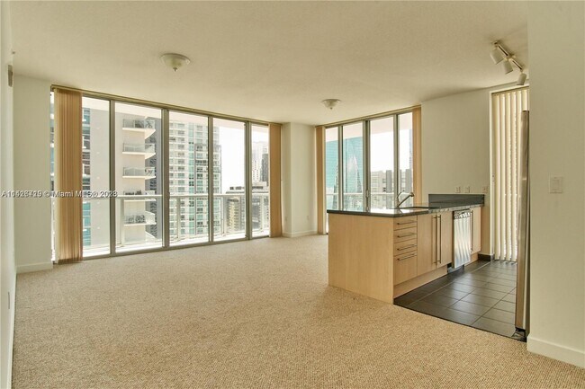 Foto del edificio - 1111 SW 1st Ave