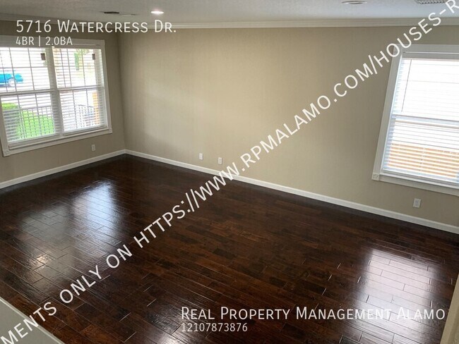 Foto del edificio - 5716 Watercress Dr