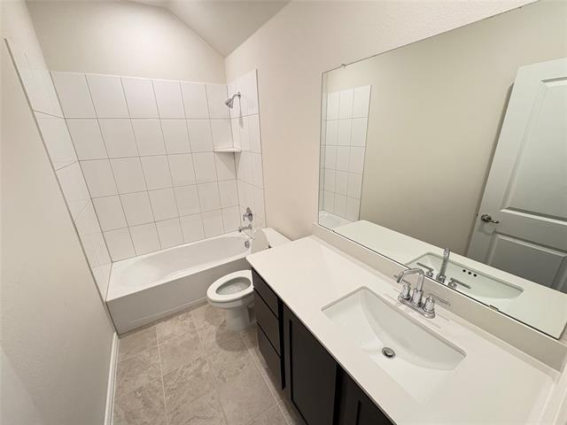 Foto del edificio - 3823 Tack Room Rd