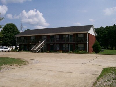 Primary Photo - 902-920 County Rd
