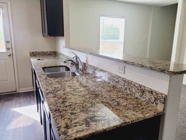 Foto del edificio - 3bd 2.5 Home in Luckey Ranch