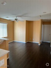 Building Photo - 212 Silver Castle St