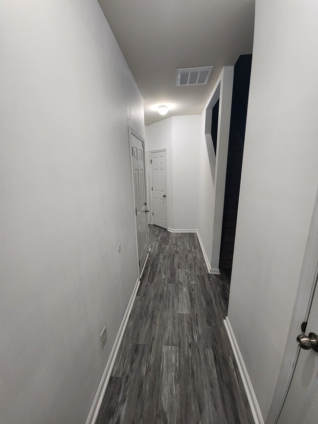 Building Photo - 145 Waterstone Ln