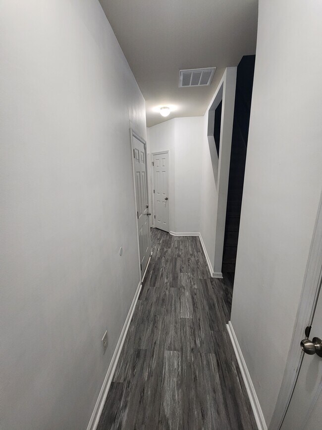 Foto del edificio - 145 Waterstone Ln