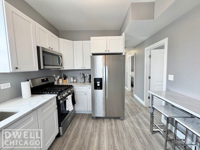 Foto del edificio - 1747 N Spaulding Ave