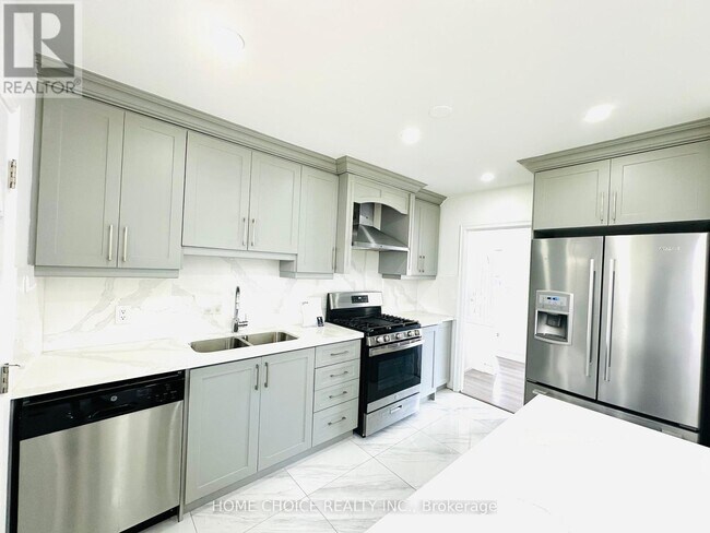 Building Photo - 116 Eldomar Ave