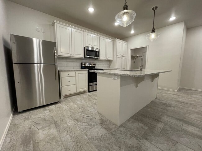 Building Photo - Recently Built Townhome in North Lubbock