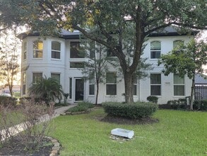 Building Photo - 9522 Champions Cove Dr