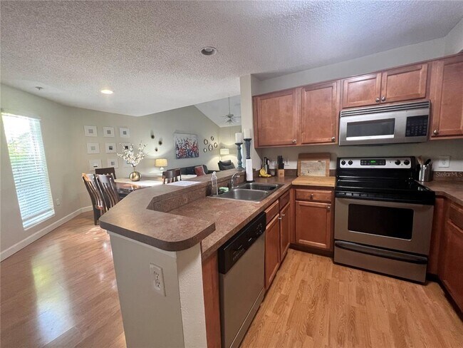 Foto del edificio - 115 112th Ave NE