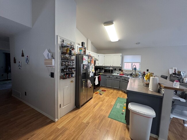 Building Photo - 19448 Highland Ridge Dr