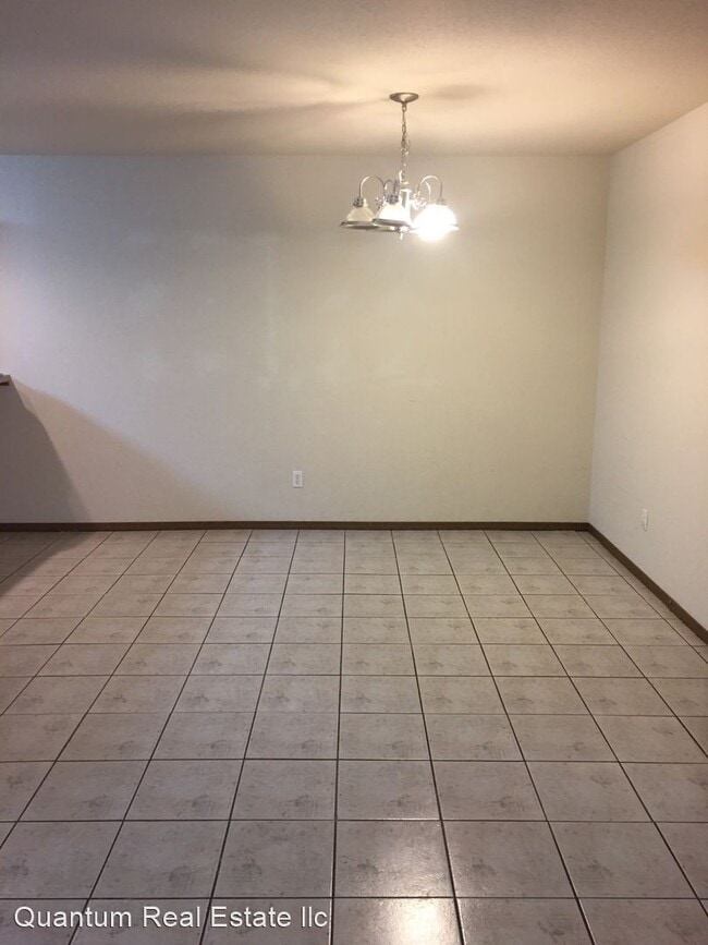 Building Photo - 1115 Grinnel Cir