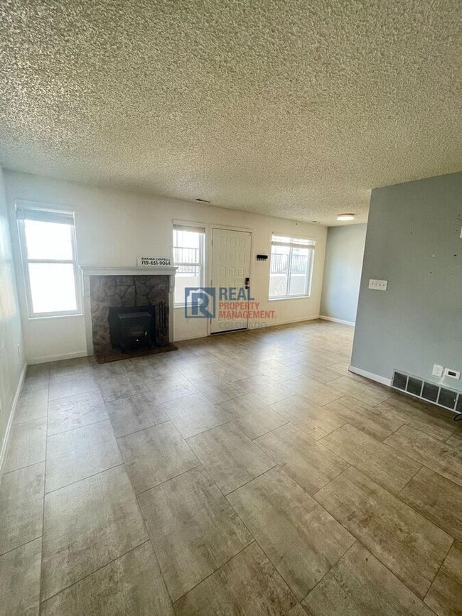 Foto del edificio - 2769 Hearthwood Ln