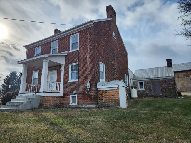 Foto del edificio - Large and Beautiful Farm House in Quiet Area