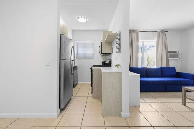 Building Photo - 7340 Harding Ave