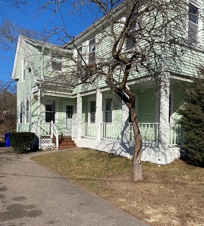 482 Webster St Unit 1, Rockland, MA 02370 Room for Rent in Rockland
