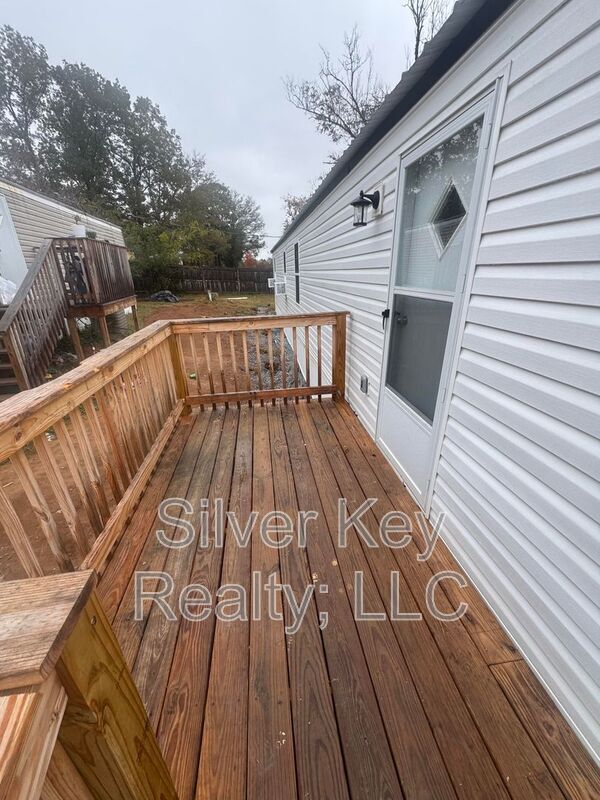 Foto del edificio - 3000 Highway 11 S.