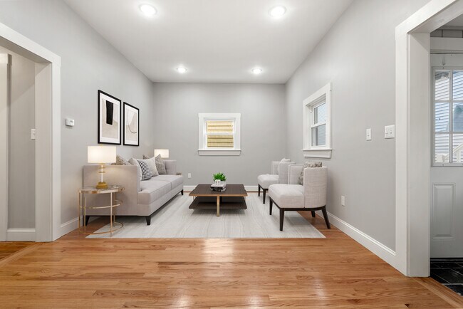 Building Photo - 58 Otis St