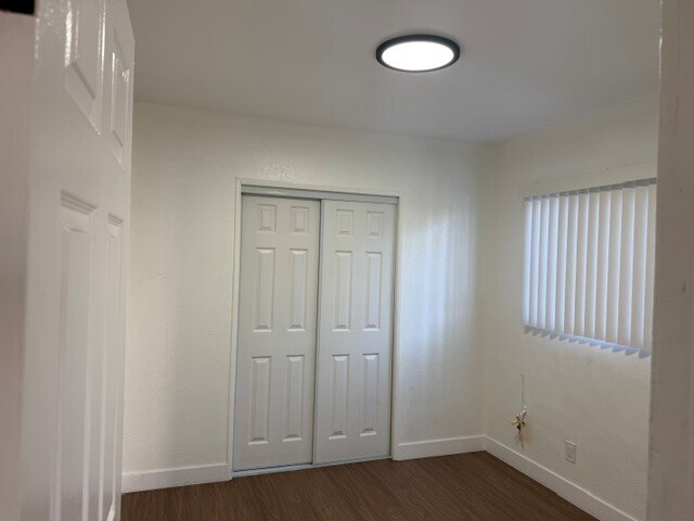 Foto del edificio - 211 1/2 W 88th Pl
