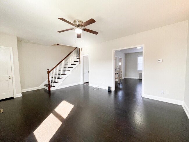 Foto del edificio - 702 Chestnut Hill Ave