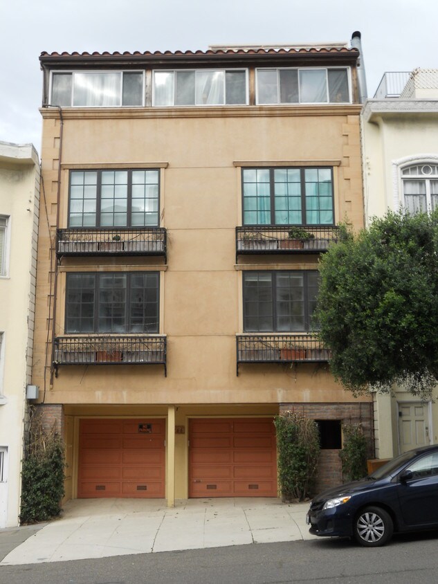 Primary Photo - 1266 Chestnut St