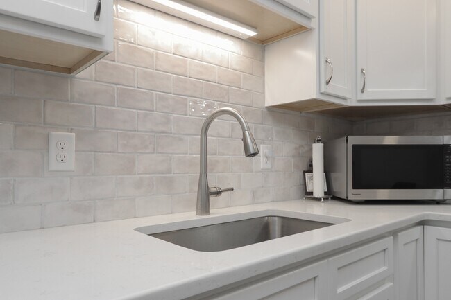 Foto del edificio - 159 Redfern Dr