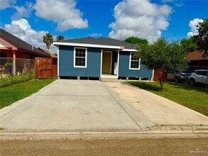 Building Photo - 9 El Campo Dr