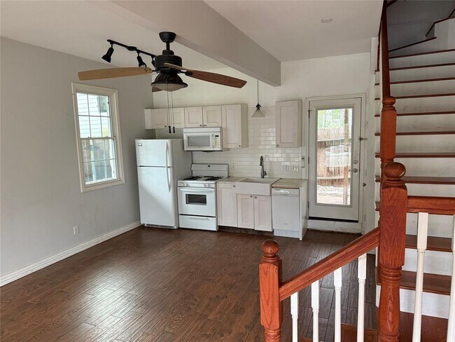 Foto del edificio - 1402 W 40th St