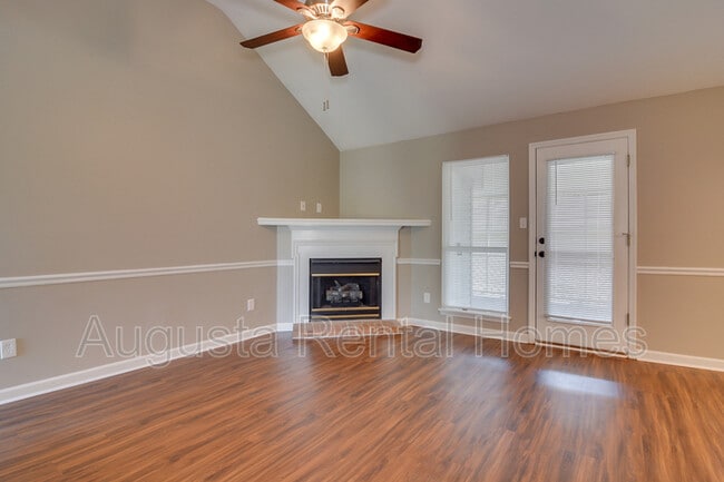 Building Photo - 3614 Cullen Dr