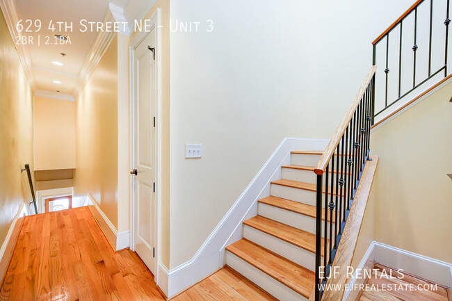 Building Photo - 629 4th St NE