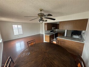 Building Photo - 3520 Cambridge St