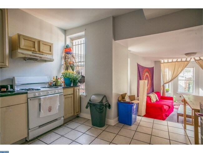 Photo - 22 N Preston St House