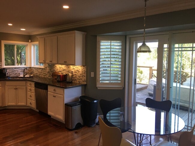 Building Photo - 5841 Charter Oaks Dr