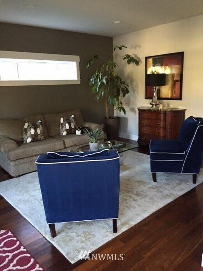 Foto del edificio - Beautiful Mt. Baker Home with High-End Finishes & Prime Location