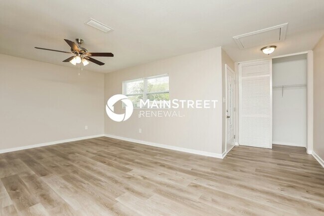 Foto del edificio - 4 Bedroom Pet-Friendly Home in TITUSVILLE, FL with Main Street Renewal