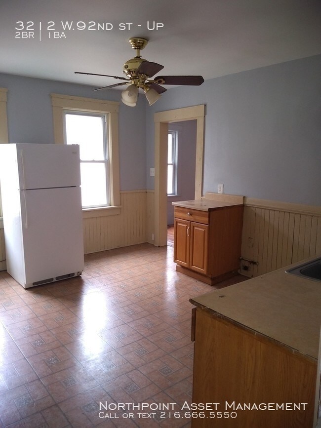 Foto del edificio - 3212 W 92nd St