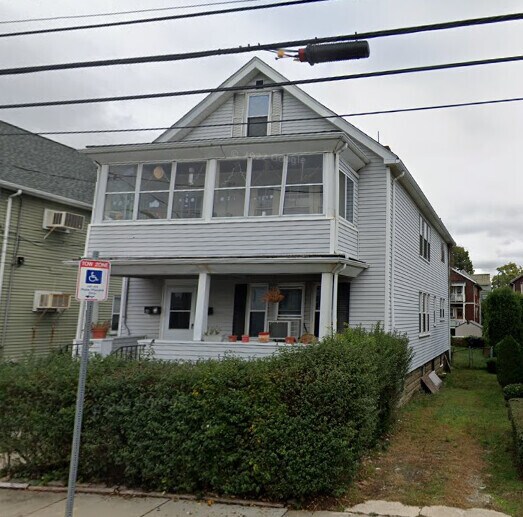 Primary Photo - 63 Waverly St