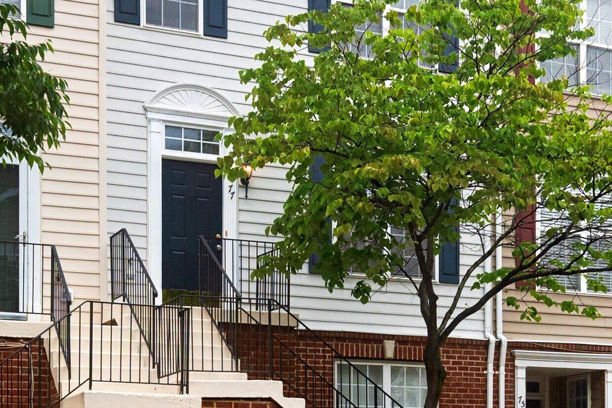 Foto principal - 77 Harbour Heights Dr