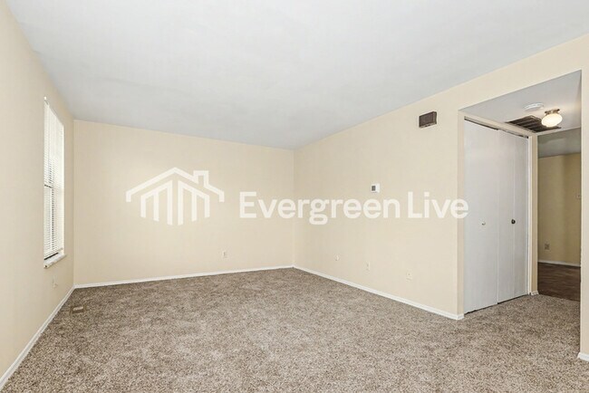 Building Photo - 8305 Mt Carmel St
