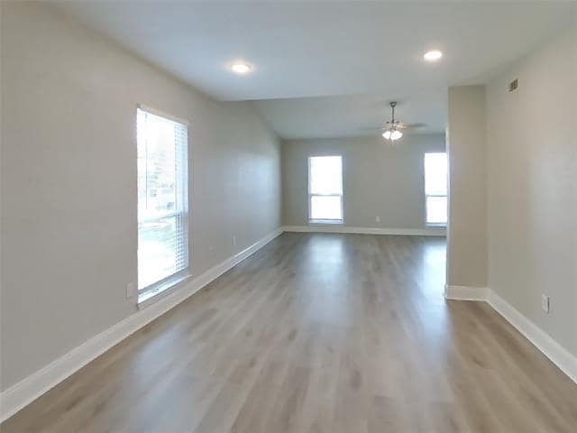 Foto del edificio - 5512 Squires Dr