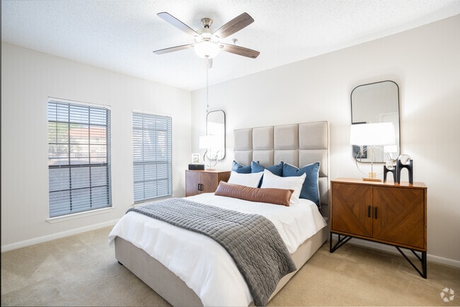 1BD 2BA- 930SF -Primary Bedroom - Encino Luxury Apartments