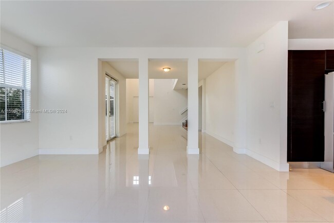 Foto del edificio - 6950 NW 104th Ct