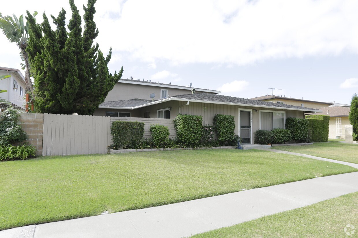 Coriander Apartments Apartments in Costa Mesa, CA
