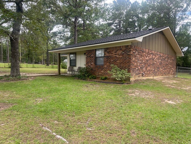 Foto del edificio - 411 Tony Carter Rd