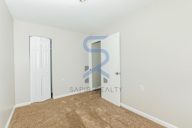 Building Photo - A Peaceful Escape in the City – 3BR Home in Thomasville Heights