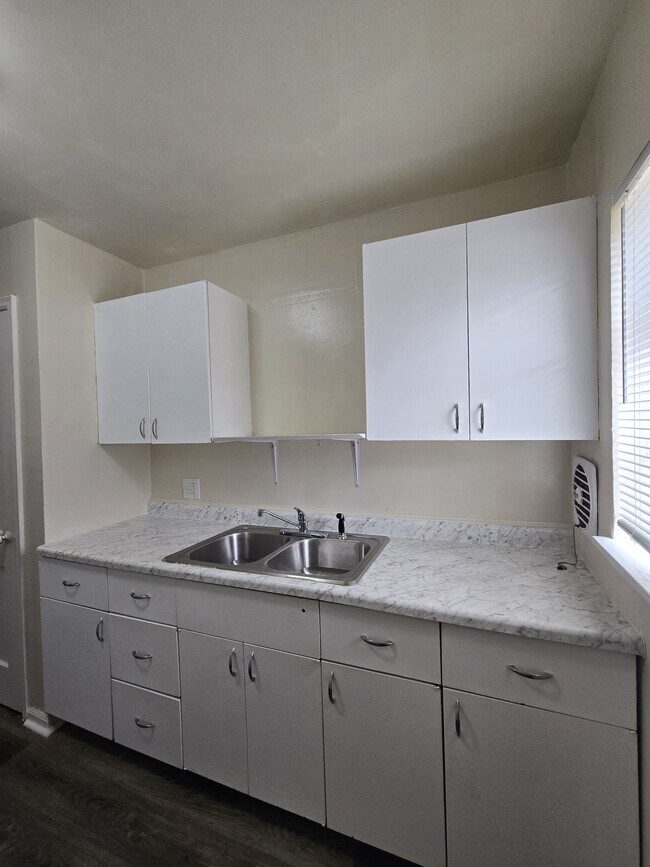 Foto del edificio - 722 S Hunter