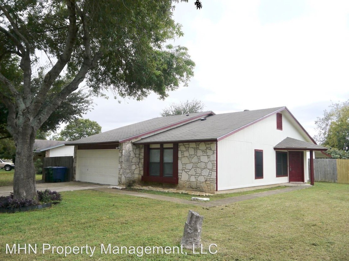 Primary Photo - 3 br, 2 bath House - 731 Saddlebrook Dr.