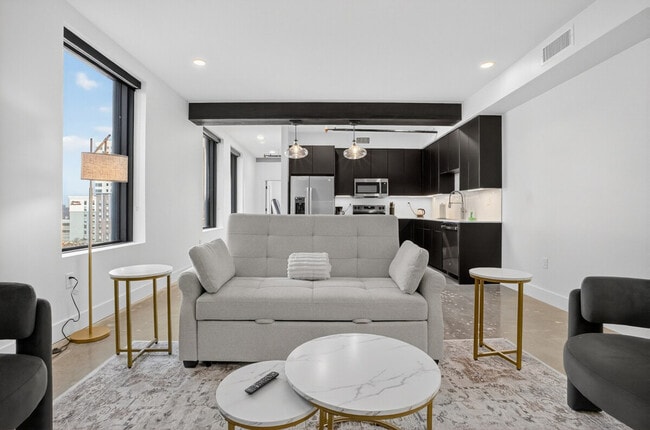 Building Photo - 116 W 3rd St