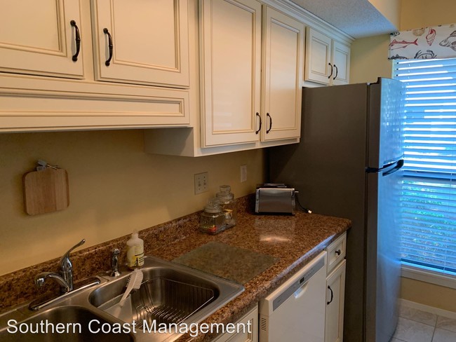 Building Photo - 3 br, 2 bath House - 327 Tall Pines Way- #37