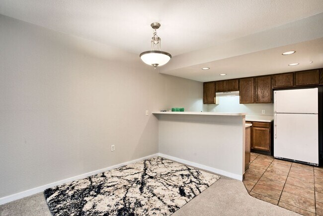 Foto del edificio - 1225 W Prospect Rd